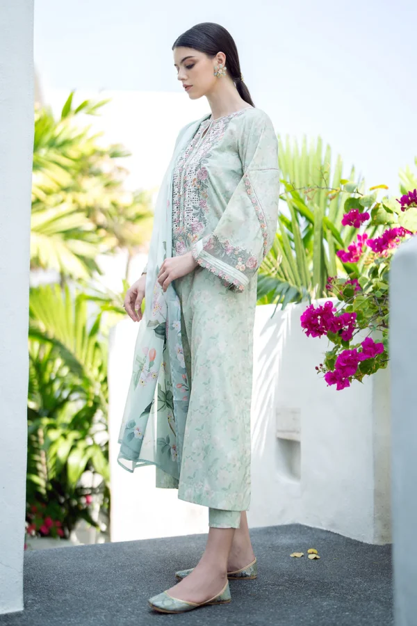 EMBROIDERED PRINTED LAWN-3 | 3PC | UF-550 - Image 2
