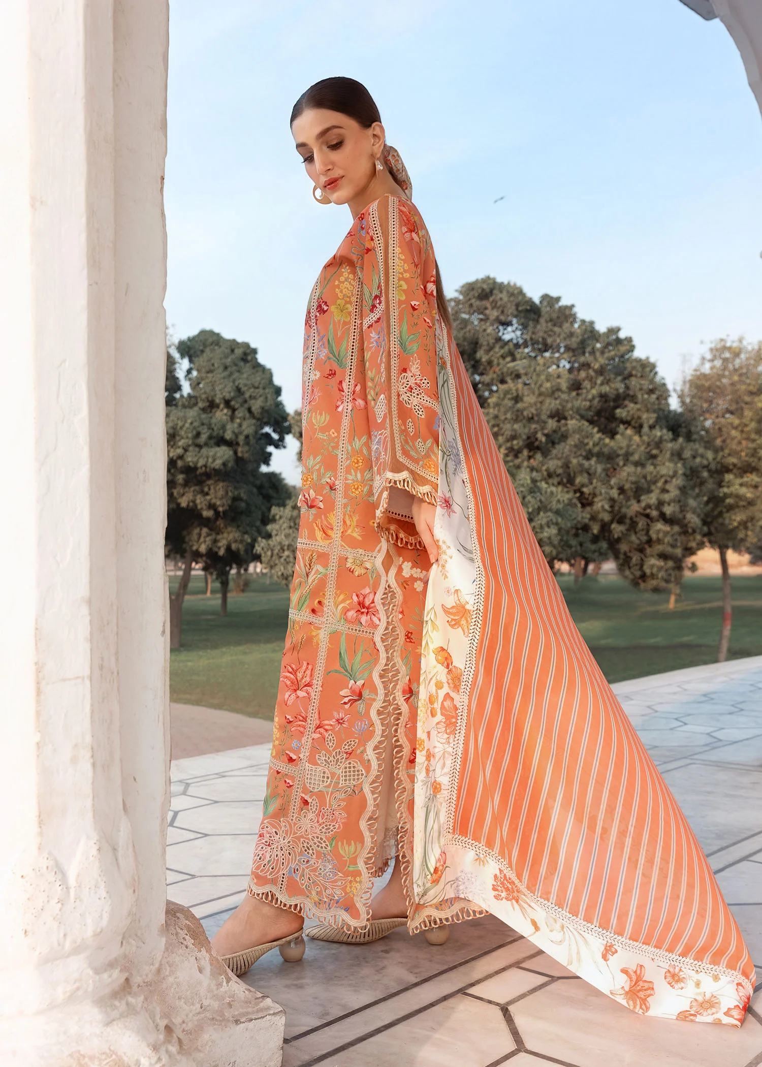 3 Pc Luxury Lawn | CE 3 - Image 4