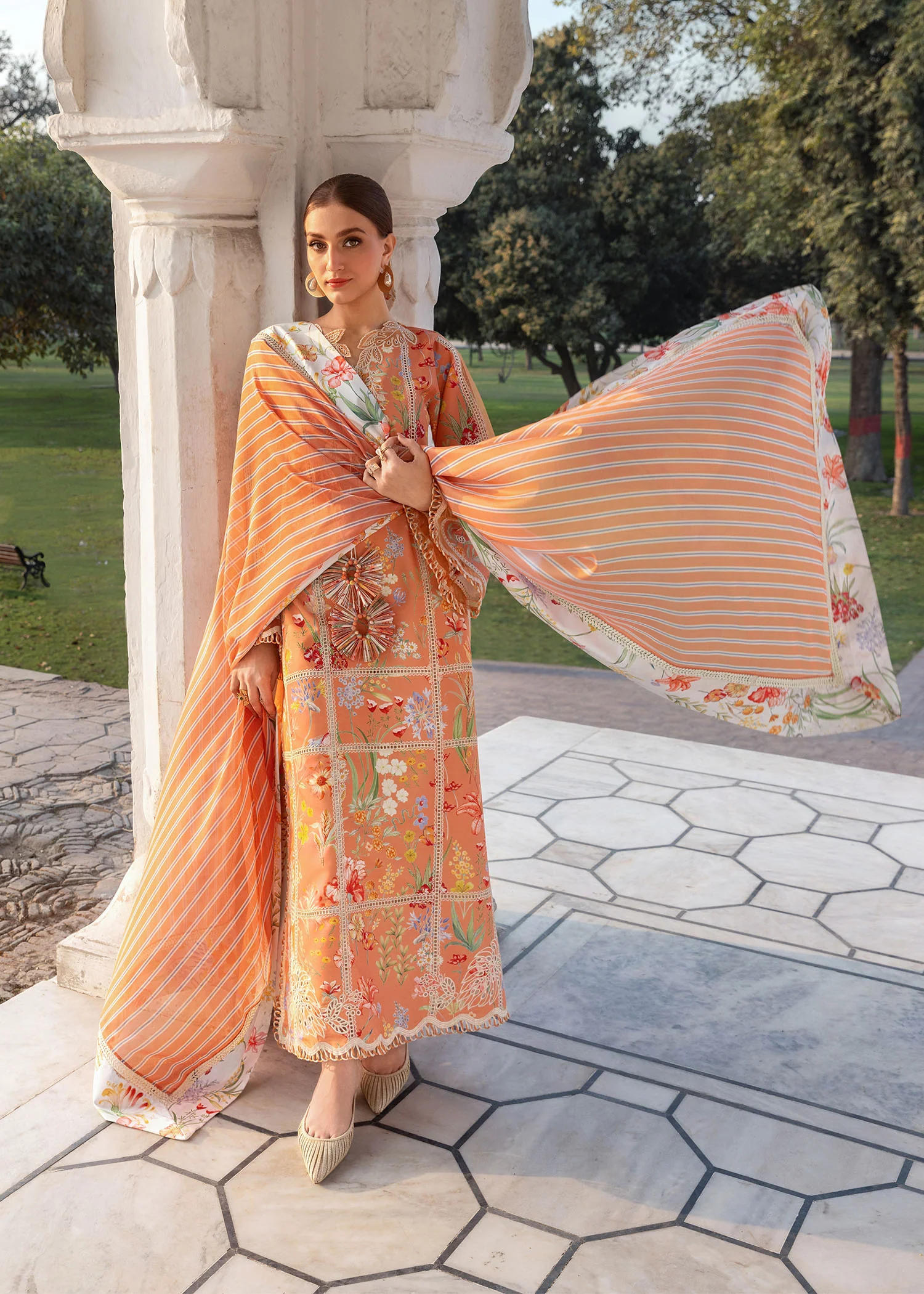 3 Pc Luxury Lawn | CE 3 - Image 6